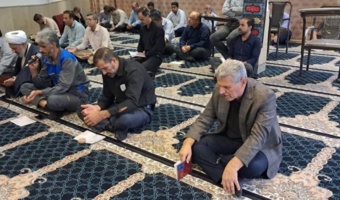 برگزاری مراسم پرفیض زیارت عاشورا در مؤسسه تحقیقات علوم دامی کشور به مناسبت ۲۸ صفر