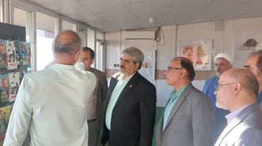 رئیس موسسه از مراکز تولید خوراک دام و پرورش نژاد سگ در قزوین بازدید کرد