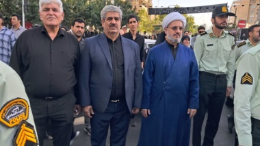 حضور رئیس و کارکنان موسسه تحقیقات علوم دامی کشور در مراسم وداع و اقامه نماز رهبر شهید در مصلای امام خمینی (ره) تهران و استان قم