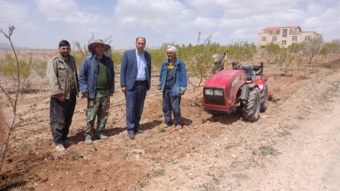 بازدید رئیس مرکز تحقیقات کشاورزی چهارمحال‌ و بختیاری از ایستگاه تحقیقات بادام و پایش روند پروژه‌های باغی