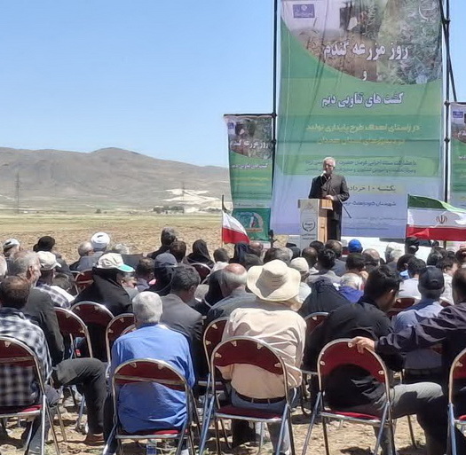برگزاری روز مزرعه گندم، جو و حبوبات در شهرستان کبودرآهنگ