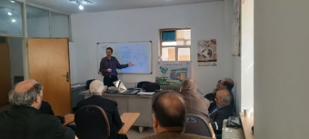 برگزاری برنامه یاوران تولید با موضوع تغذیه و آفات انگور در شهرستان ملایر