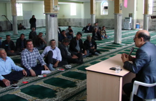 برگزاری دوره آموزشی با موضوع " تغذیه غلات " در شهرستان تویسرکان