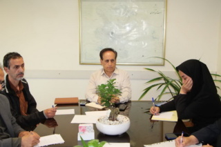 نشست هم اندیشی پروژه تحقیقاتی با موضوع " بررسی عوامل کاهش کمی و کیفی گردوی شهرستان تویسرکان" در همدان