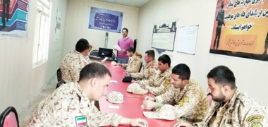 برگزاری دوره آموزشی اصول کشت زعفران برای کارکنان وظیفه لشگر ۸۴ ارتش شهرستان خرم‌آباد