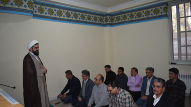 نماز جماعت توسط مسئول حوزه نمایندگی ولی فقیه سازمان جهاد کشاورزی استان یزد در نمازخانه مرکز ملی تحقیقات شوری اقامه شد.