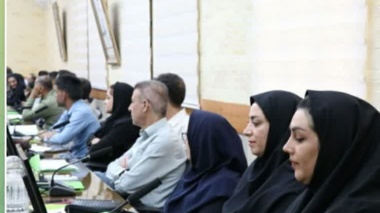مبانی فنی کشت گیاهان شورزیست امیدبخش برای کارشناسان و مروجان بخش کشاورزی شهرستان‌های استان فارس تشریح شد.