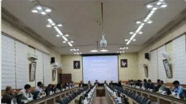 در کارگاه آموزشی گیاهان هالوفیت، مدیریت تغذیه گیاهان شورزیست برای کارشناسان و مروجان استان فارس تشریح شد.