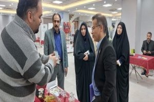 بازدید رئیس پارک علم و فناوری کشاورزی و منابع طبیعی کشور از نمایشگاه فن بازار