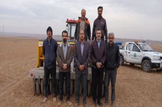 اجرای طرح‌های تحقیقاتی کشت گندم و جو دیم ـ روستای جمجرد