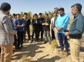 بازدید مسئولین اداره کل آموزش‌وپرورش استان از هنرستان کشاورزی شاهوار