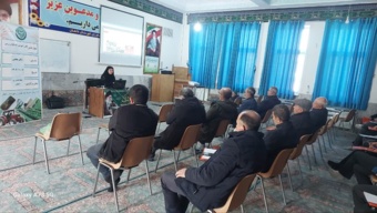 توانمندسازی مددکاران ترویجی استان سمنان در دوره آشنایی با روش‌های آموزشی و ترویجی