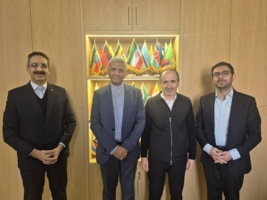 دیدار رئیس موسسه رازی با مدیرکل آفریقای وزارت امور خارجه؛ تاکید خسروی نژاد بر ظرفیت های فناورانه و تولیدی موسسه رازی