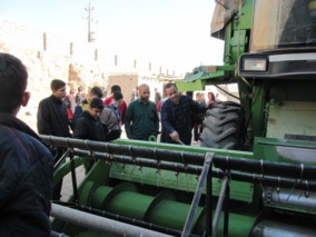 برگزاری دوره آموزشی اپراتوری کمباین برای هنرجویان هنرستان کشاورزی ساوه