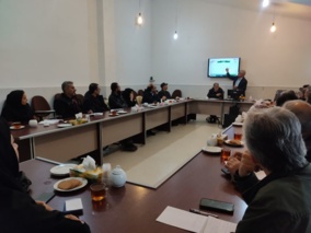 برگزاری نشست تخصصی انگور در مرکز سمنان (شاهرود)