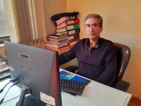 بررسی هرس زمستانه تاک‌های کیوی‌فروت توسط عضو هیات علمی پژوهشکده مرکبات و میوه‌های نیمه‌گرمسیری