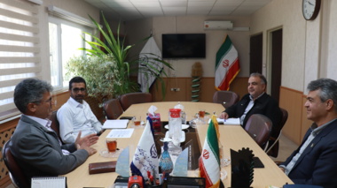 جلسه معاون کنترل و گواهی نهال موسسه تحقیقات ثبت و گواهی بذر و نهال کشور با مدیر باغبانی سازمان جهاد کشاورزی استان مرکزی