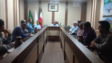 بررسی تخصصی پروژه پژوهشی «ارزیابی اثرات اقتصادی-اجتماعی پدیده زوال بلوط بر معیشت روستاییان» در کمیته علمی مرکز