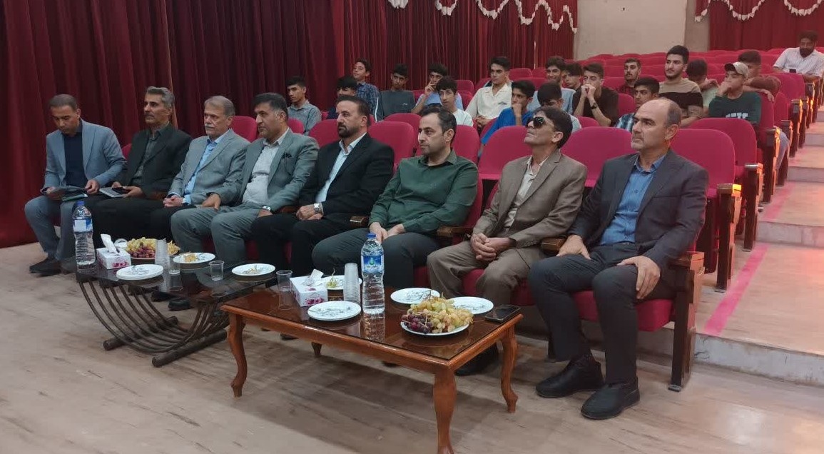 آیین آغاز سال تحصیلی جدید در هنرستان شاهوار مرکز تحقیقات و آموزش کشاورزی و منابع طبیعی استان سمنان (شاهرود) برگزار شد