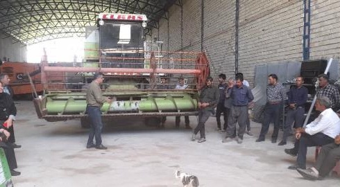 برگزاری کارگاه آموزشی تخصصی تنظیم و کالیبراسیون کمباین در تبریز همزمان با هفته جهاد کشاورزی