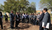 گزارش تصویری/بازدید معاون وزیر جهاد کشاورزی دکتر غلامرضا گل محمدی و مشاور رئیس سازمان در امور موسسات، مراکز ملی و استانی دکتر کاظم محمدپور، از طرح‌های تحقیقاتی کشاورزی اردبیل