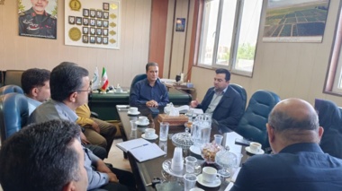 در دیدار رئیس سازمان بسیج جامعه کشاورزی استان فارس با رئیس مرکز تحقیقات و آموزش کشاورزی؛ راهکارهای توسعه تعاملات و بهره‌گیری از ظرفیت‌های مشترک بررسی شد