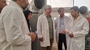 رئیس سازمان جهاد کشاورزی استان فارس از گلخانه تولید نهال و پیوندک عاری از ویروس مرکبات ایستگاه تحقیقات کشاورزی داراب بازدید کرد