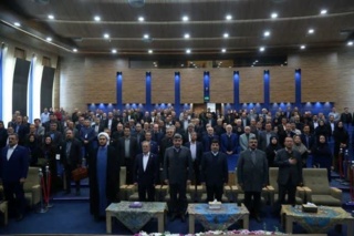 گزارش تصویری از  مراسم بزرگداشت هفته پژوهش و فناوری سازمان تات و تجلیل از برگزیدگان برتر بخش کشاورزی و منابع طبیعی سال ۱۴۰۴