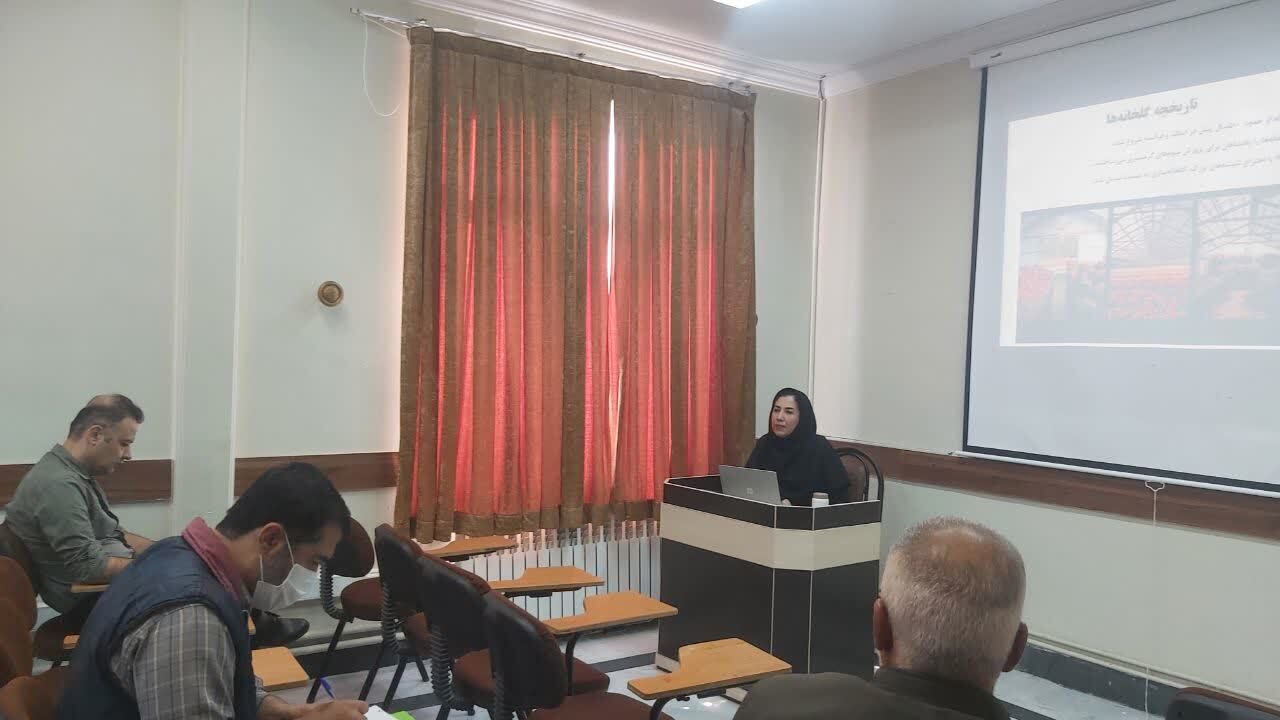 دوره آموزشی مدیریت گلخانه برای بهره‌برداران